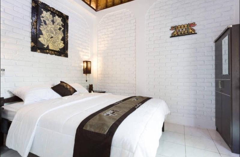 Gusti Homestay Bali - Oda