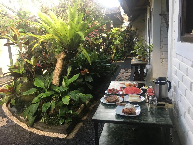 Gusti Homestay Bali - Restoran