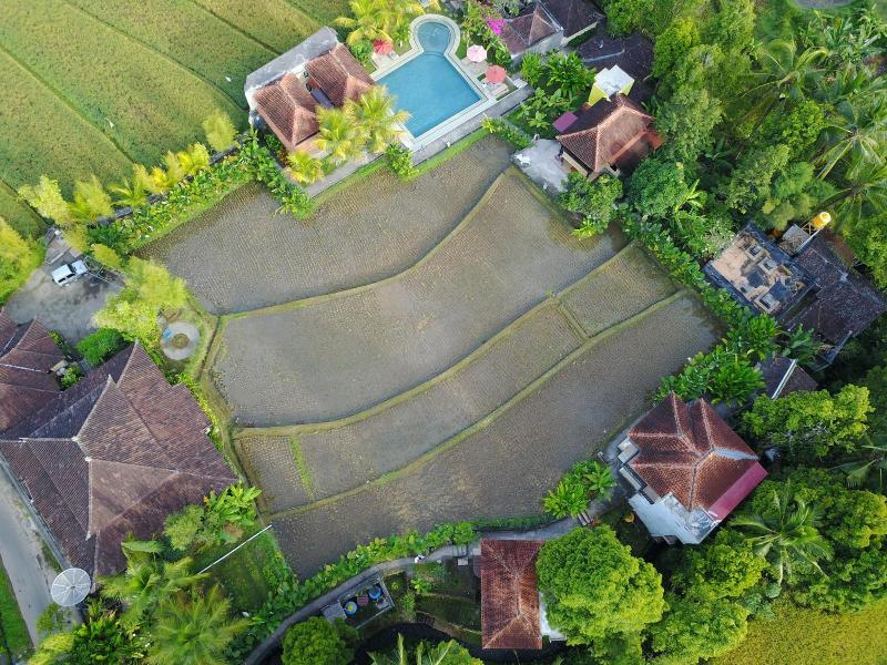 Atres Villa - Genel