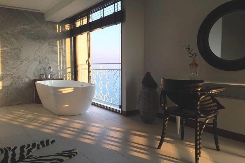 Yambay Hua Hin Beachfront - Oda