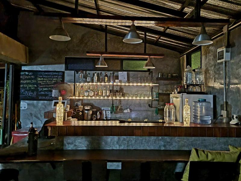 Cha Cha Hotel - Bar