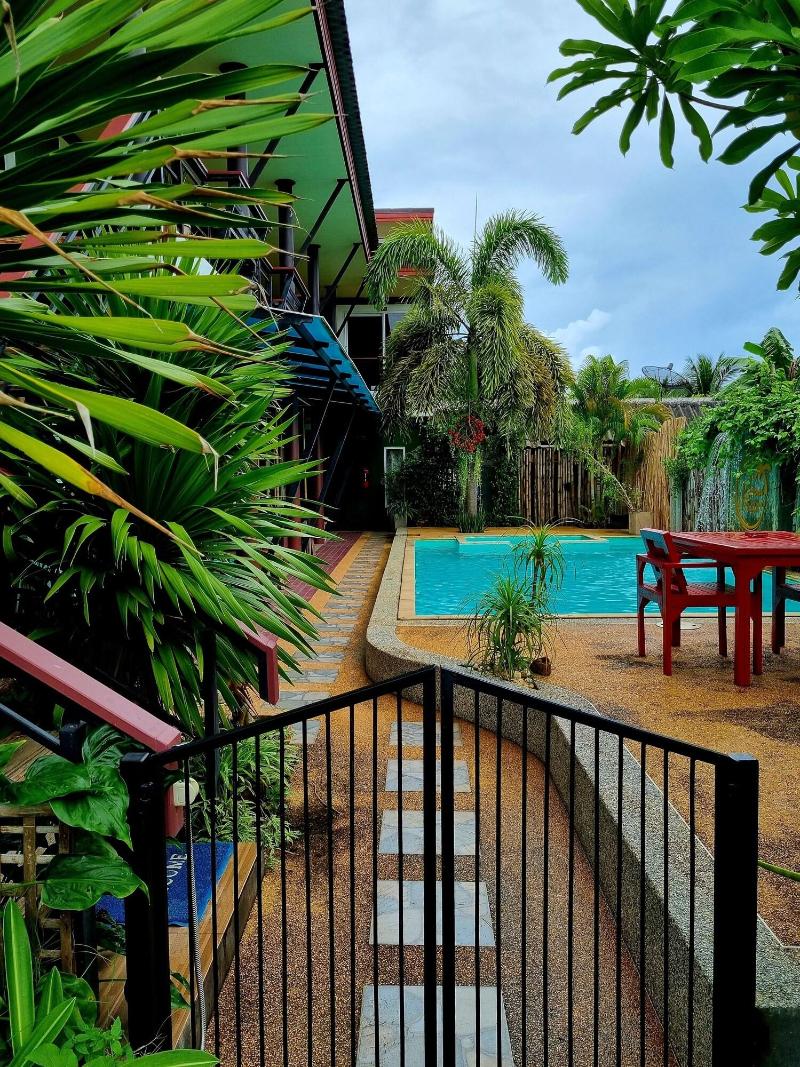 Cha Cha Hotel - Genel