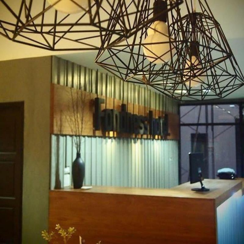 Fondness Hotel - Lobi