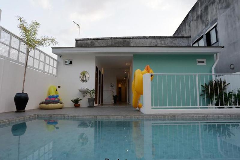 Borbaboom Phuket Poshtel and Hostel SHA by ZUZU - Havuz