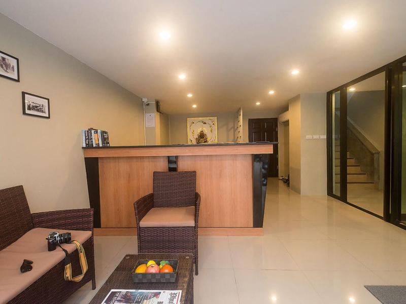 Green Leaf Hostel - Lobi