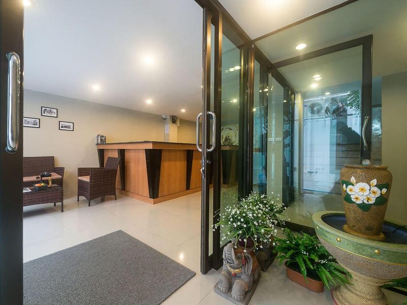 Green Leaf Hostel - Lobi