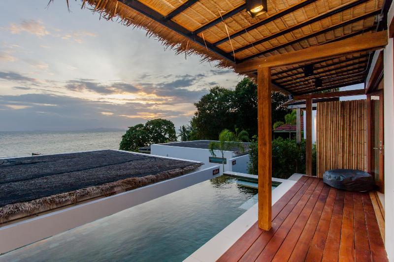 The Humble Villas - Lobi