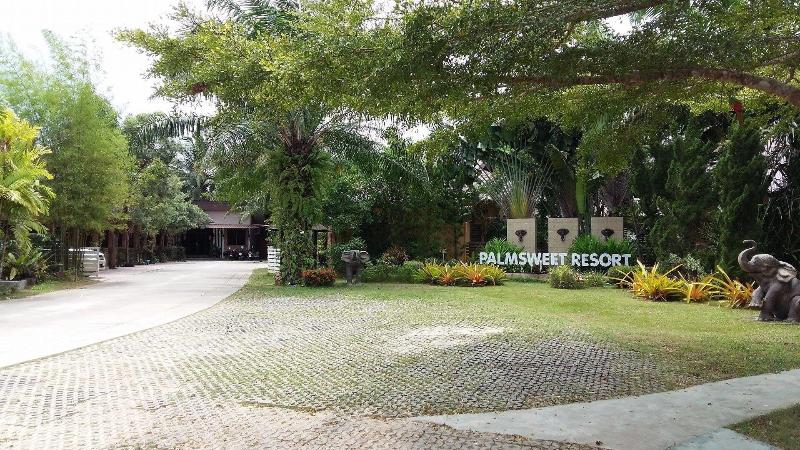 Palm Sweet Resort - Lobi