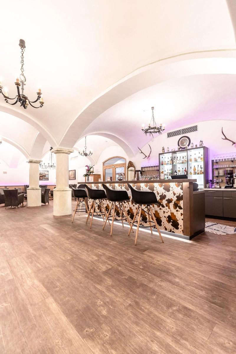Sauerlacher Post - Bar
