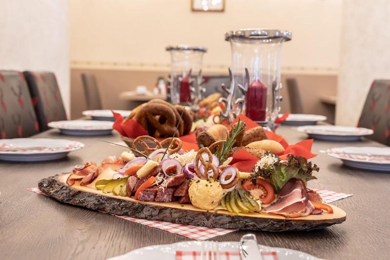 Sauerlacher Post - Restoran