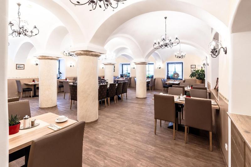 Sauerlacher Post - Restoran