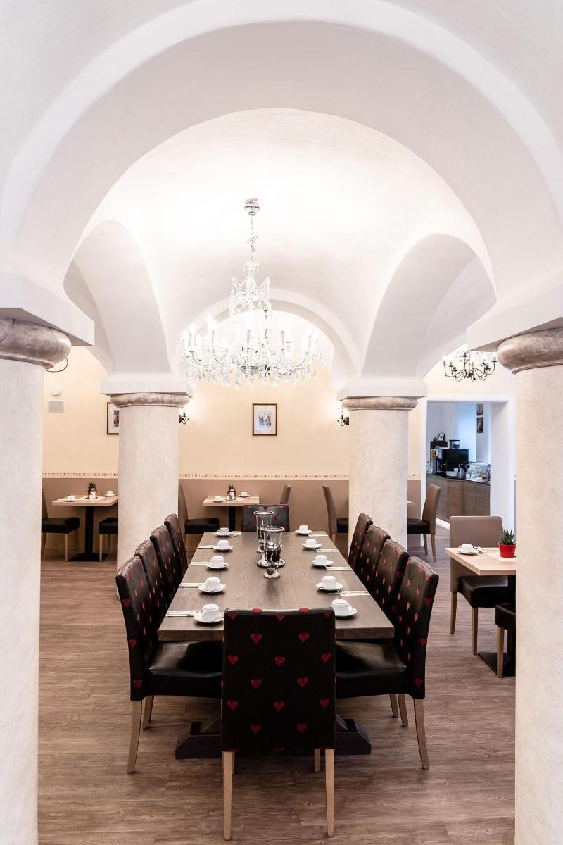 Sauerlacher Post - Restoran
