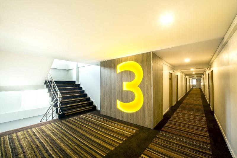 The Circle Hotel - Lobi