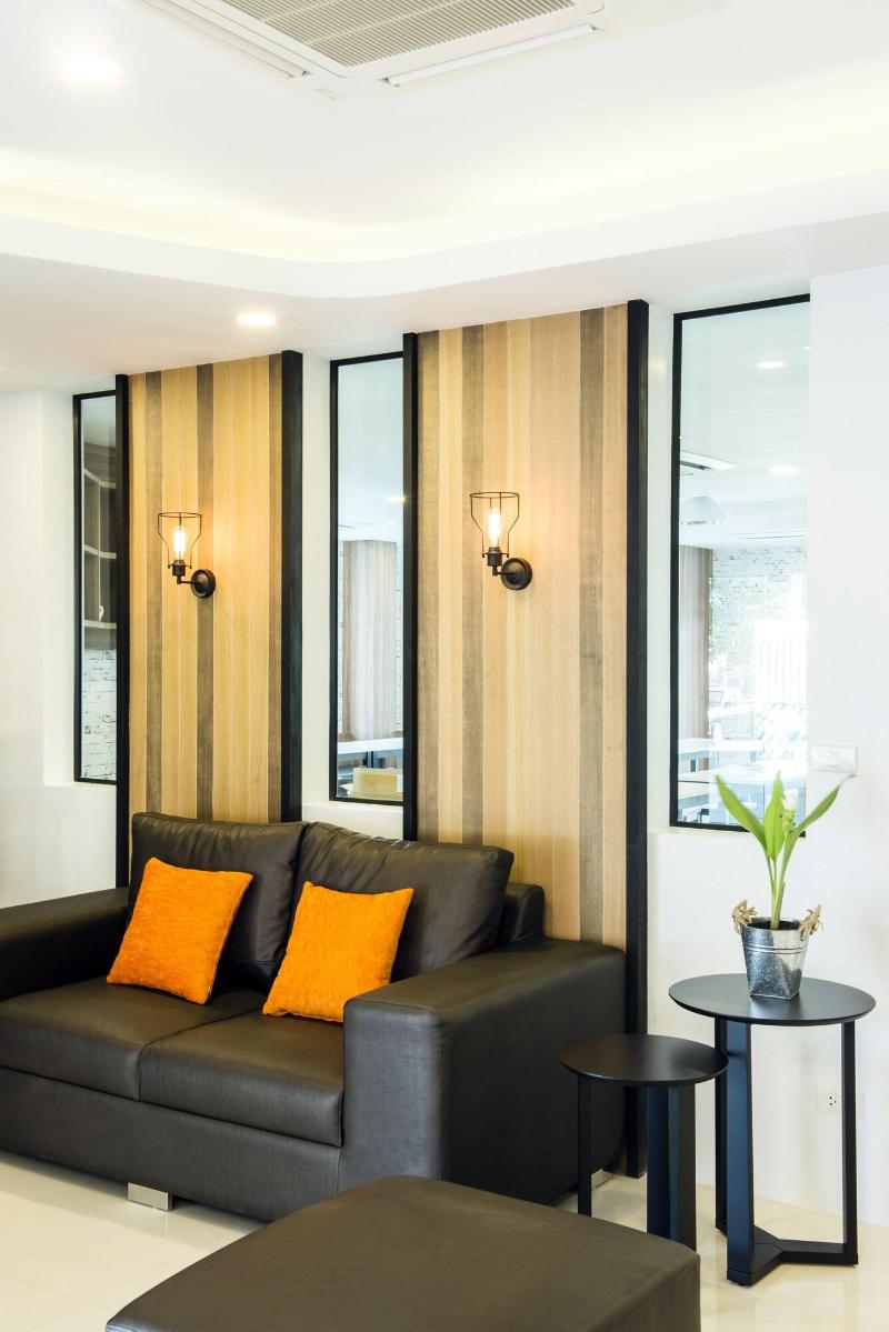 The Circle Hotel - Lobi