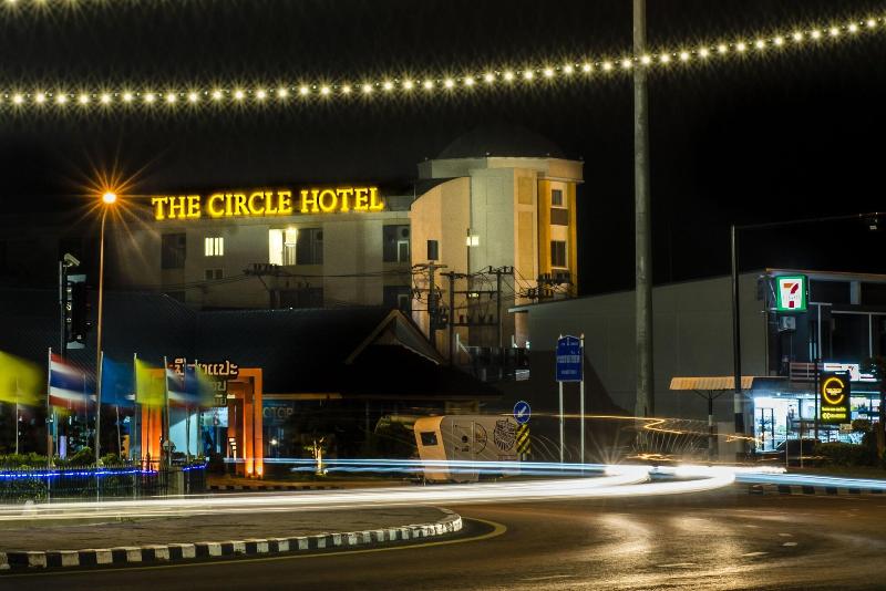 The Circle Hotel - Genel