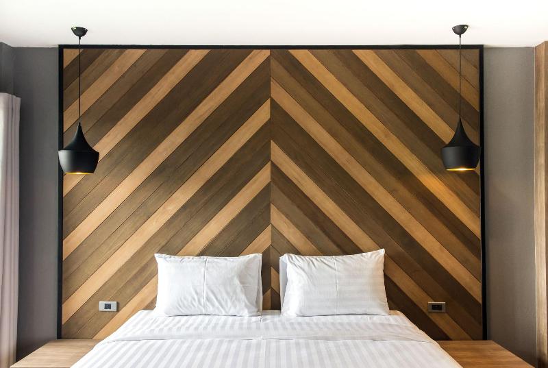 The Circle Hotel - Genel