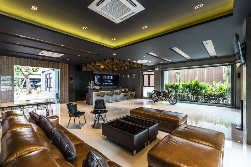 Cresco Hotel Buriram - Lobi