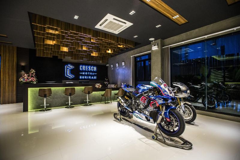 Cresco Hotel Buriram - Lobi