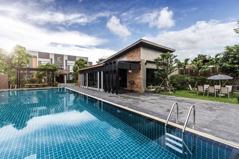 Cresco Hotel Buriram - Havuz
