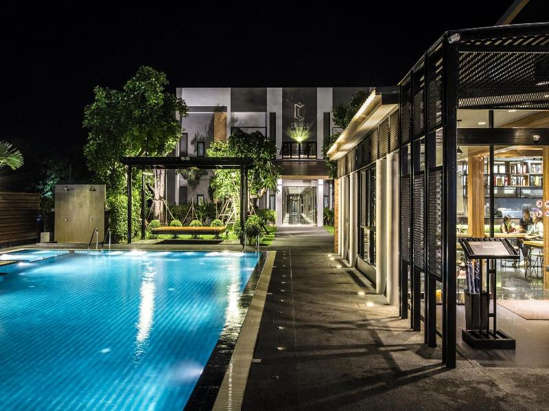 Cresco Hotel Buriram - Havuz
