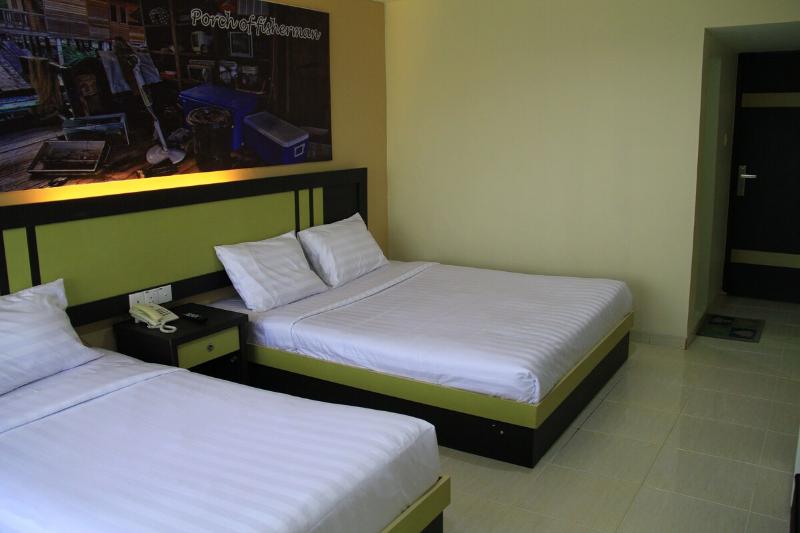 Sampurna Jaya Hotel - Oda