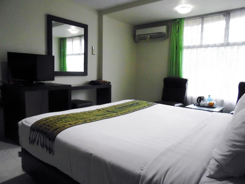 Sampurna Jaya Hotel - Oda