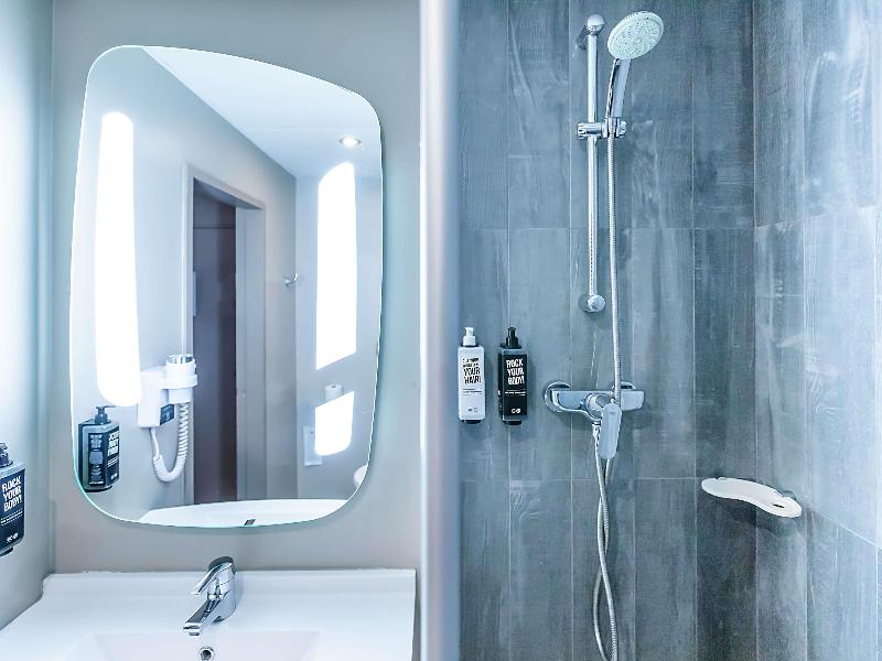 Ibis Porto Gaia - Oda