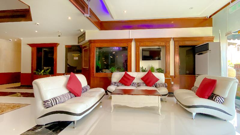 New Penninsula Hotel - Lobi
