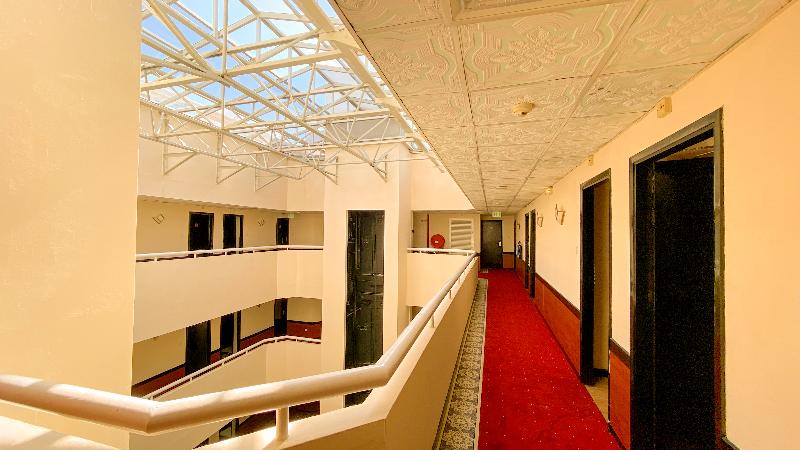 New Penninsula Hotel - Teras
