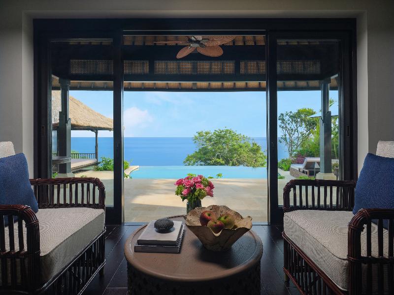 Raffles Bali - Oda