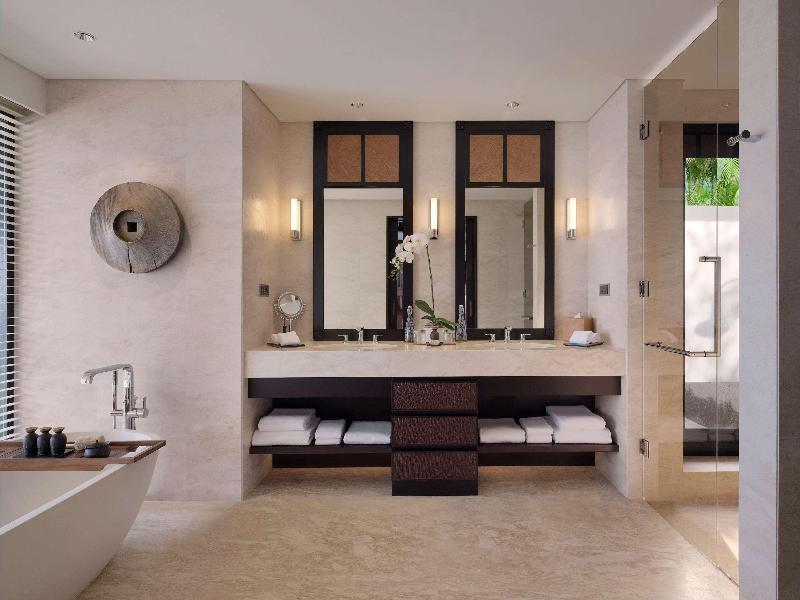 Raffles Bali - Oda