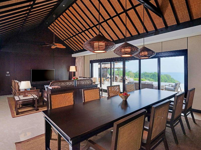 Raffles Bali - Oda