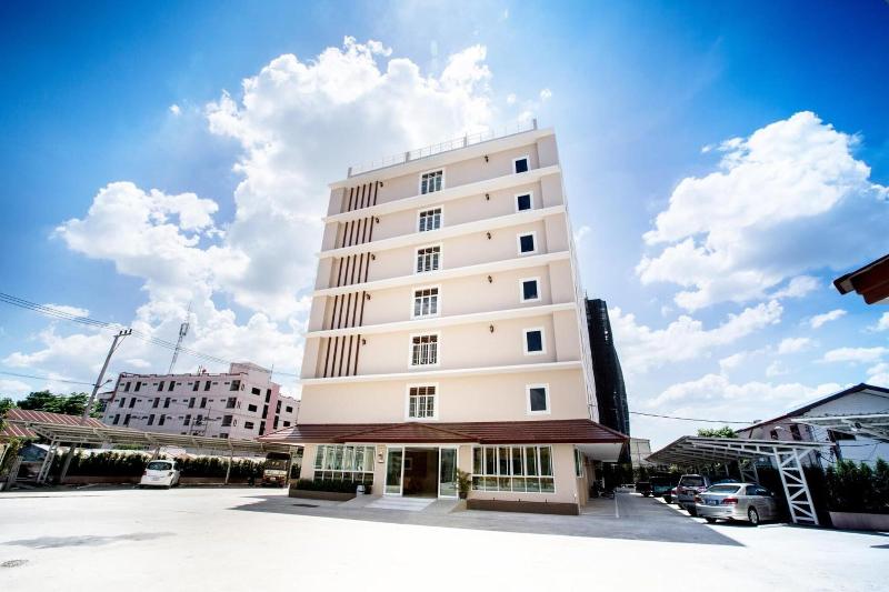 P A Thani Hotel - Genel