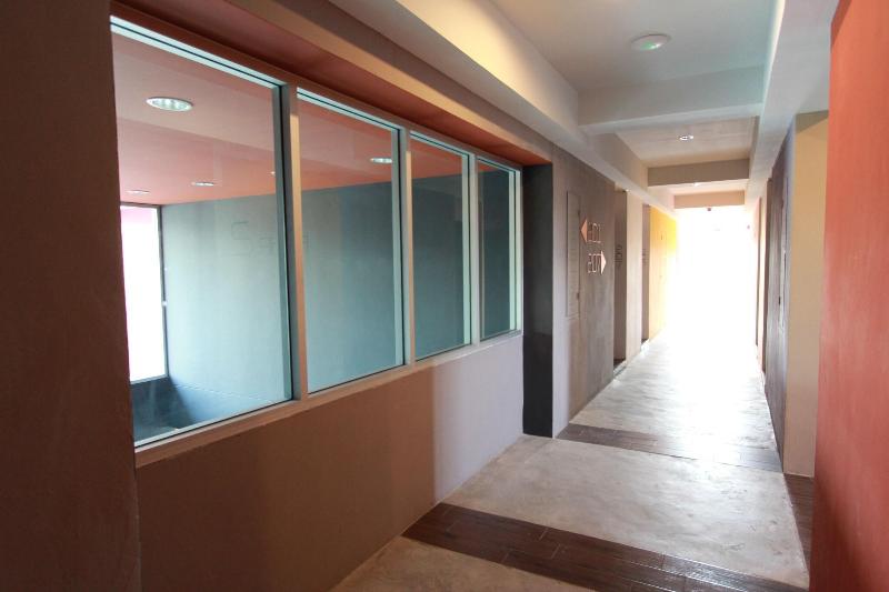Trendy Hotel - Lobi