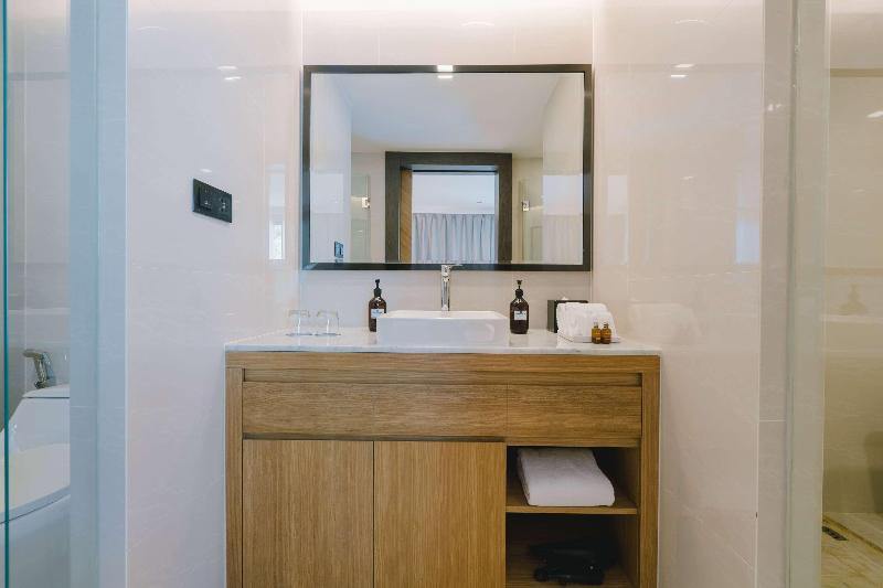 Wyndham La Vita Phuket - Oda