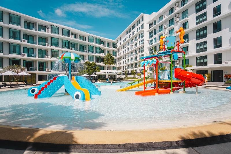 Wyndham La Vita Phuket - Havuz
