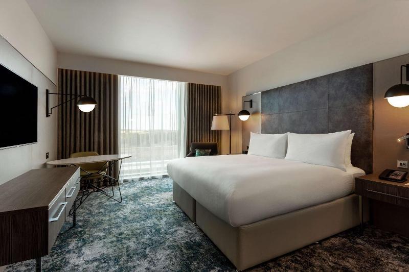 Hilton Aberdeen Teca - Oda