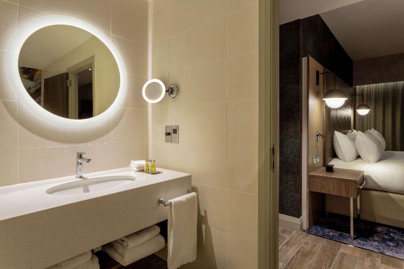 Hilton Aberdeen Teca - Oda