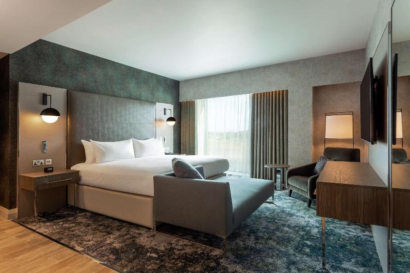 Hilton Aberdeen Teca - Oda