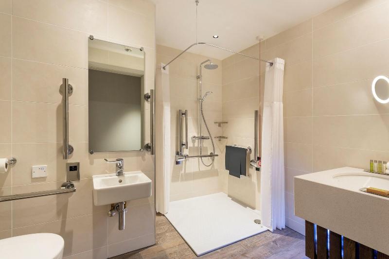 Hilton Aberdeen Teca - Oda