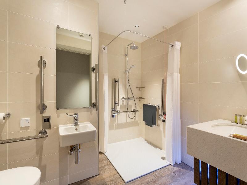 Hilton Aberdeen Teca - Oda