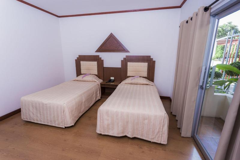 Pimann Inn Hotel - Oda