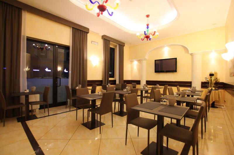Baviera - Mokinba Hotels - Restoran