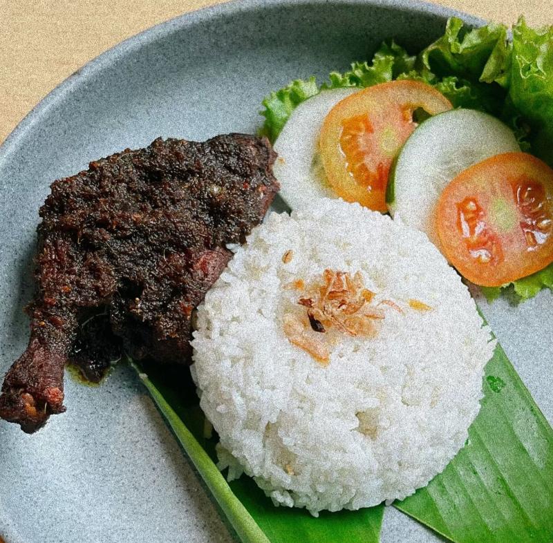 Kyriad HAKA Makassar - Bar
