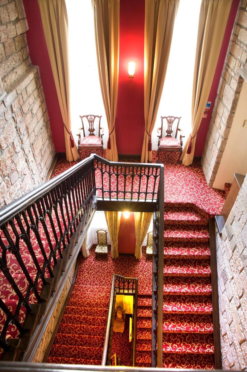 Dalhousie Castle Hotel & Aqua SPA - Lobi