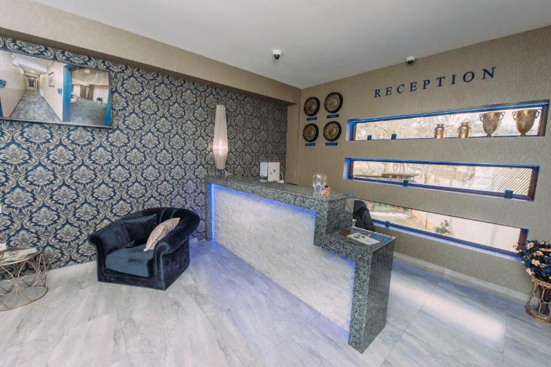 Hotel Sapphire Bakuriani - Lobi