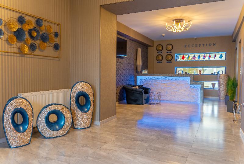 Hotel Sapphire Bakuriani - Lobi