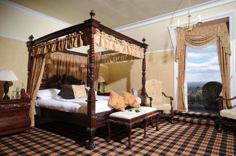 Tulloch Castle Hotel - Oda