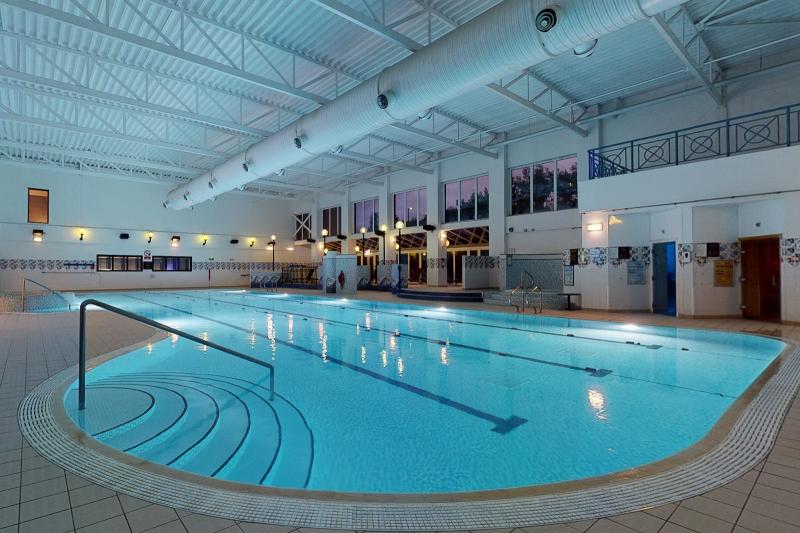 Village Hotel Newcastle - Havuz