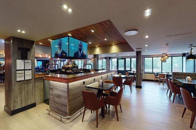 Village Hotel Wirral - Restoran